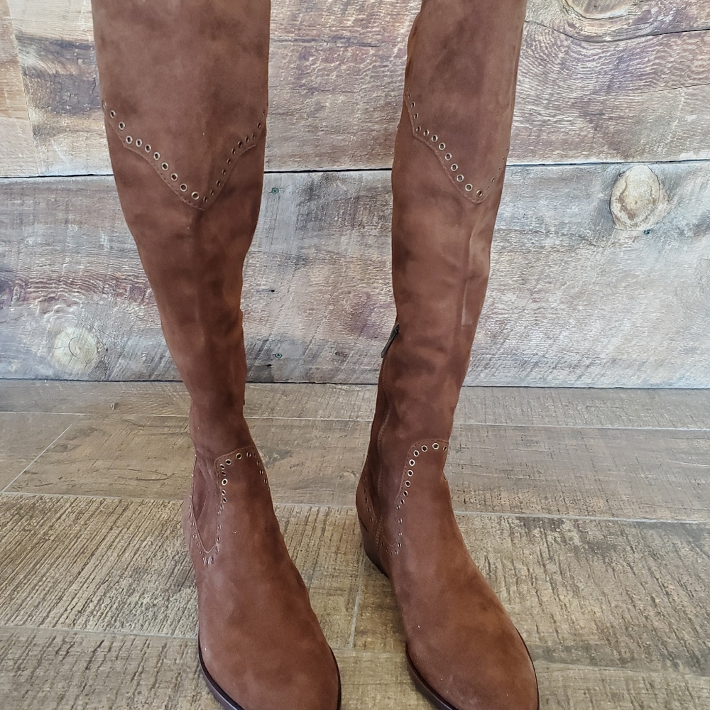 Frye Grommet boots sz 7 1/2 Brown Suede NWT